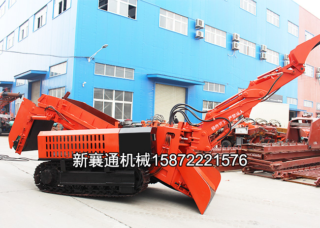 http://m.hsdhsb.com/upload/80履帶皮帶折尾扒渣機(jī).jpg